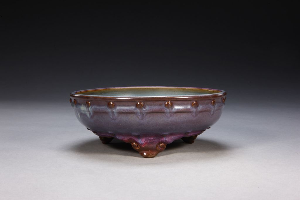 图片[1]-Jun kiln rose purple glaze drum nail tripod flowerpot holder-China Archive